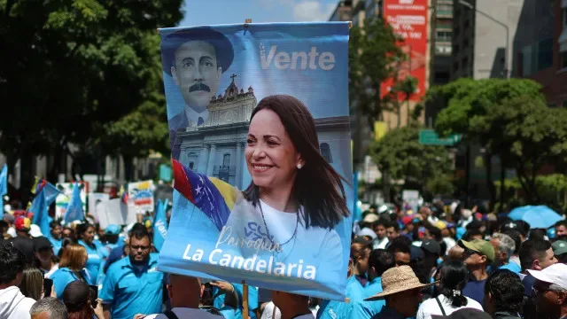 Impedidas três novas tentativas de Corina Machado regressar à Venezuela