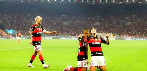 Pedro brilha com assistências e abre caminho para Flamengo ir às quartas