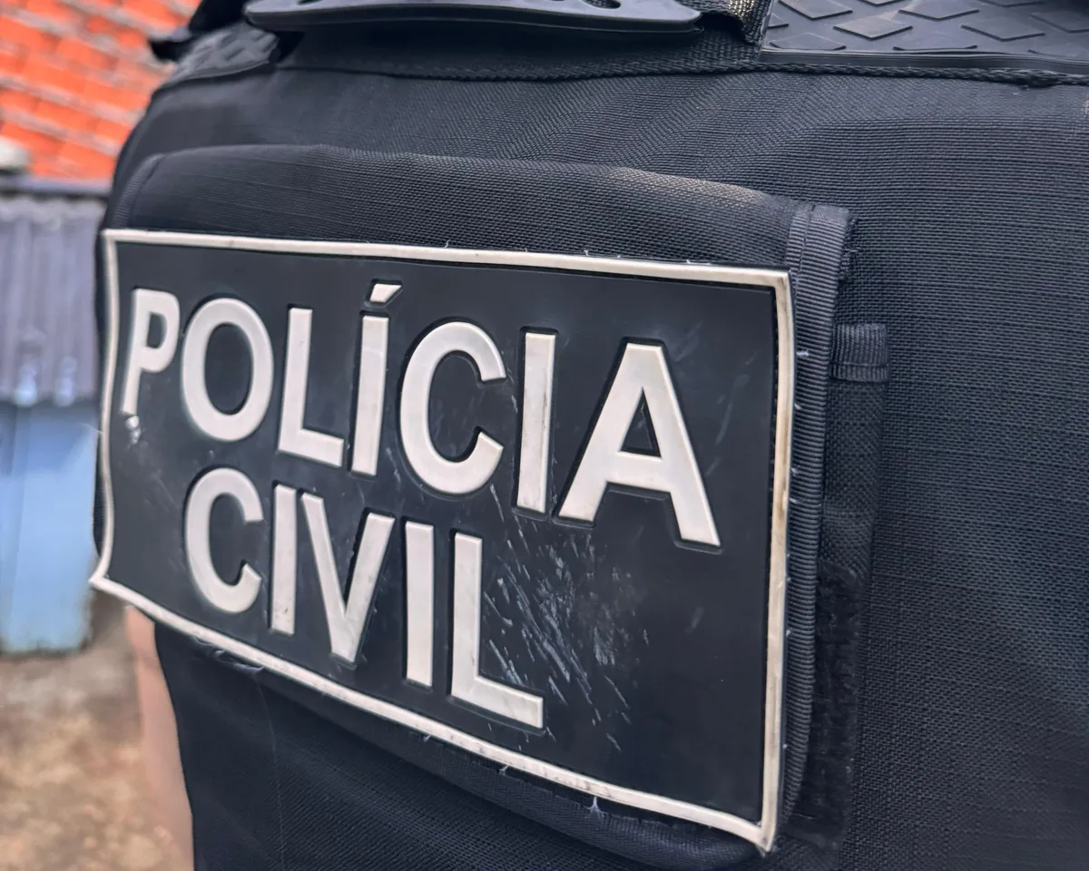Adolescente de 14 anos é morta a facadas e polícia investiga ex-padrasto por feminicídio no RS