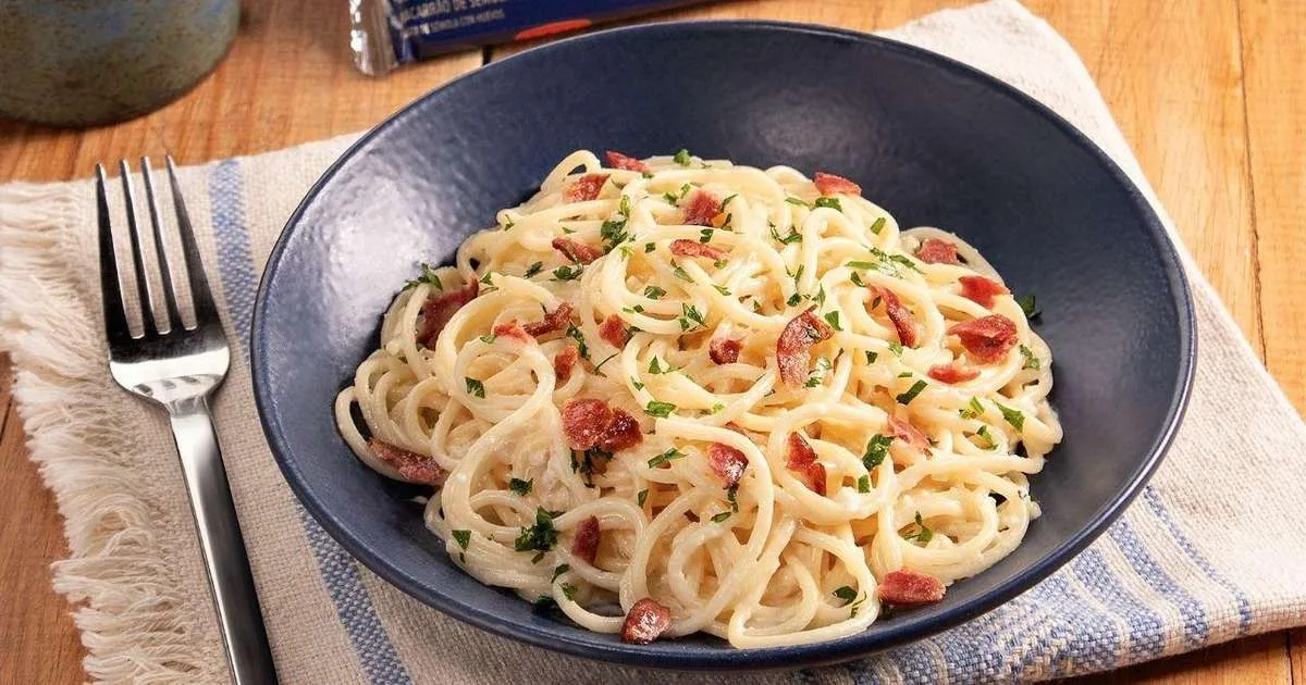 Espaguete cremoso com calabresa: receita prática e deliciosa