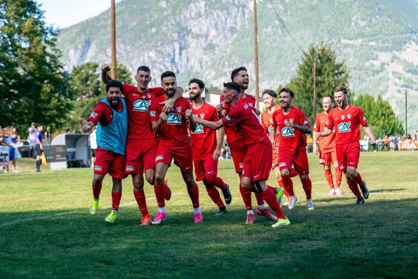 Pensionnaire de deuxième division de district et tombeuse d'un club de National 1 au tour précédent, l'AS Cuines-La Chambre rêve d'un nouvel exploit au 5e tour de Coupe de France