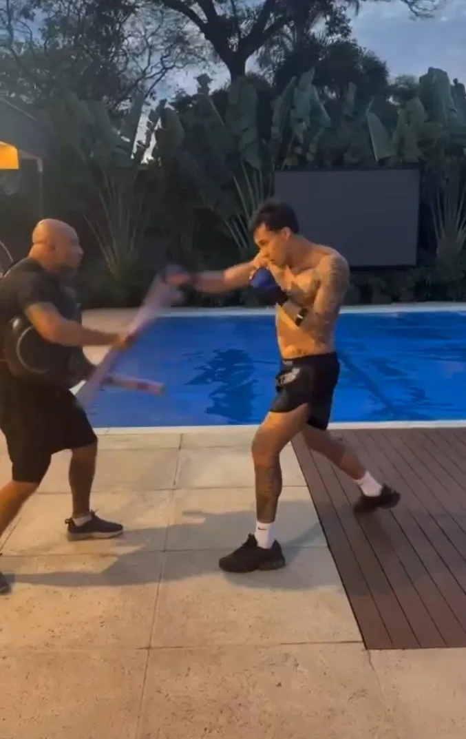 Kaio Jorge publica vídeo de treino de boxe e gera reações: "Esperando o próximo clássico"