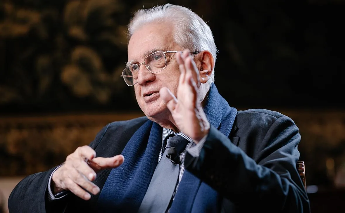 Пиотровский рассказал о «бесконечном Фаберже» и копиях Неизвестного