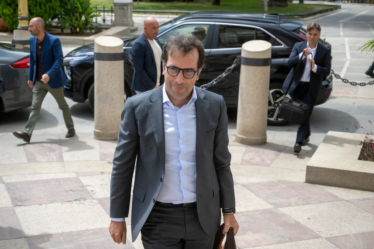El Gobierno anuncia un plan de choque para la crisis de Ceuta: mando único y ayudas para las empresas