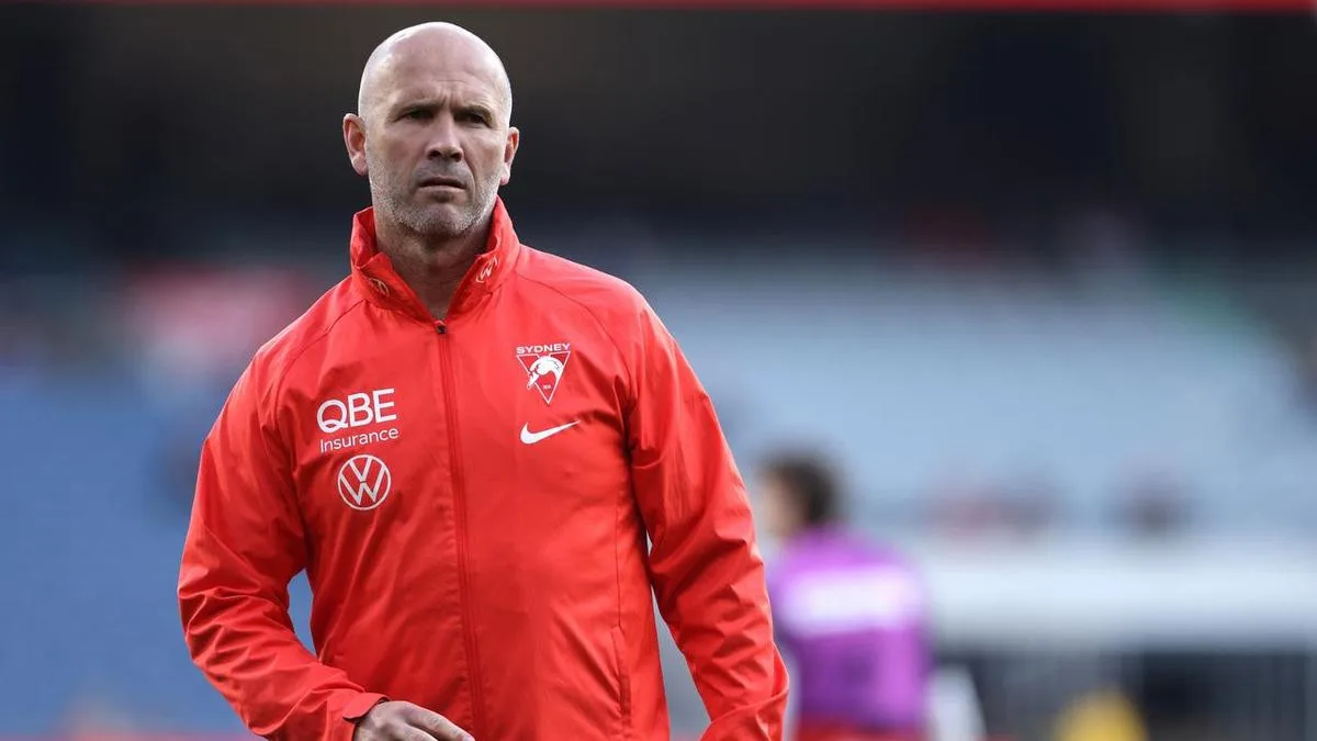 'Heart and soul' Hird congratulates next Bombers coach
