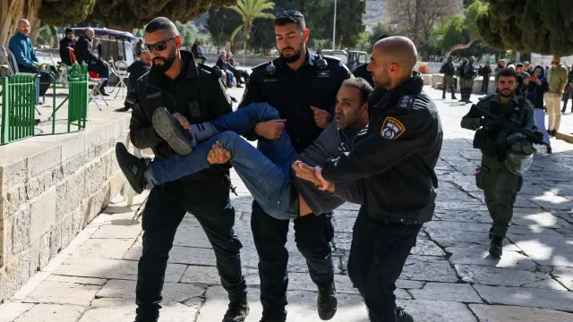 Polícia israelita detém três colonos por "violência" contra palestinianos