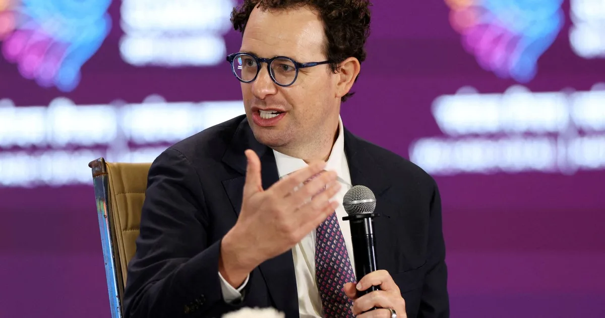 El CEO de Anthropic pidió desacelerar el desarrollo de la IA y lo respaldaron desde Sam Altman a Elon Musk