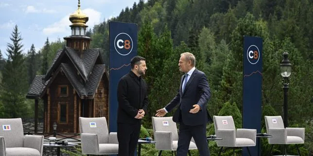 EN DIRECT, guerre en Ukraine : au premier sommet des Carpates, huit pays dont la Pologne affirment leur solidarité face à la Russie