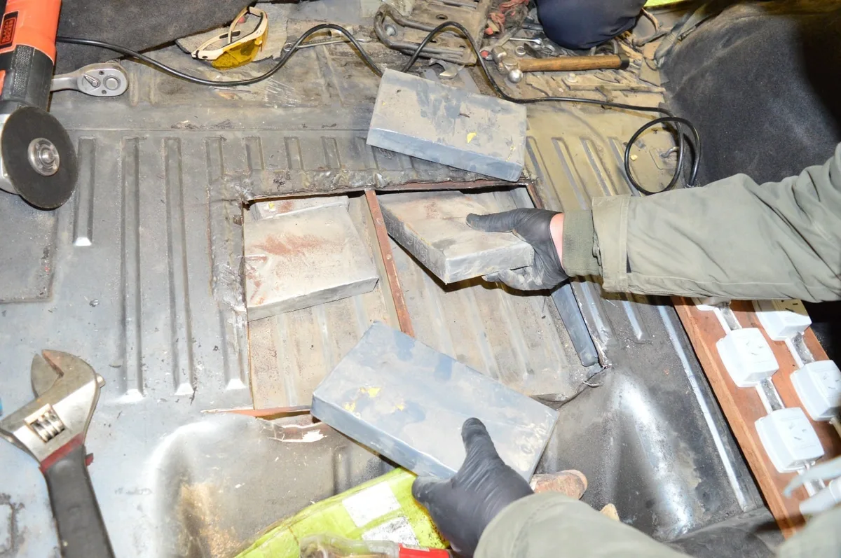 Hallaron 35 kilos de cocaína bajo los asientos de una camioneta en Salta y detuvieron a dos hombres