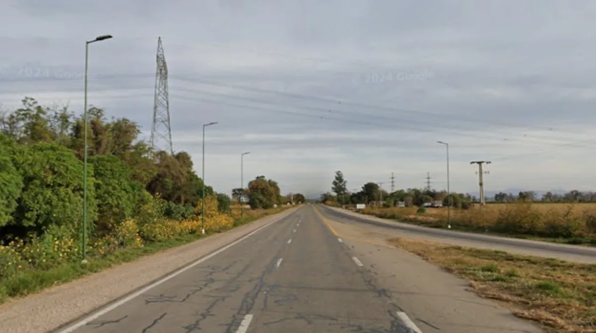 Conmoción en Salta: un camionero murió aplastado por el acoplado mientras revisaba una falla en la ruta