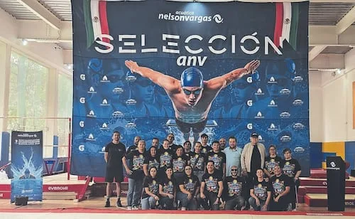 Abanderan a nadadores mexicanos rumbo al Campeonato Panamericano Máster