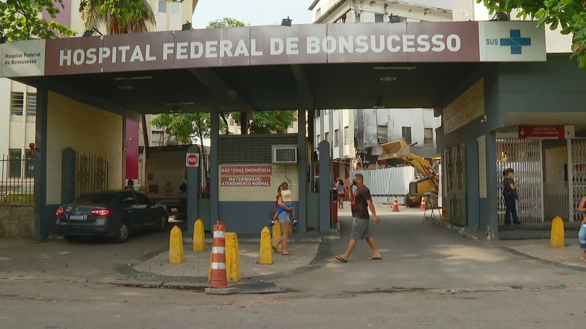 Homem morre e outras três pessoas ficam feridas após disparos contra festa de 15 anos em Manguinhos