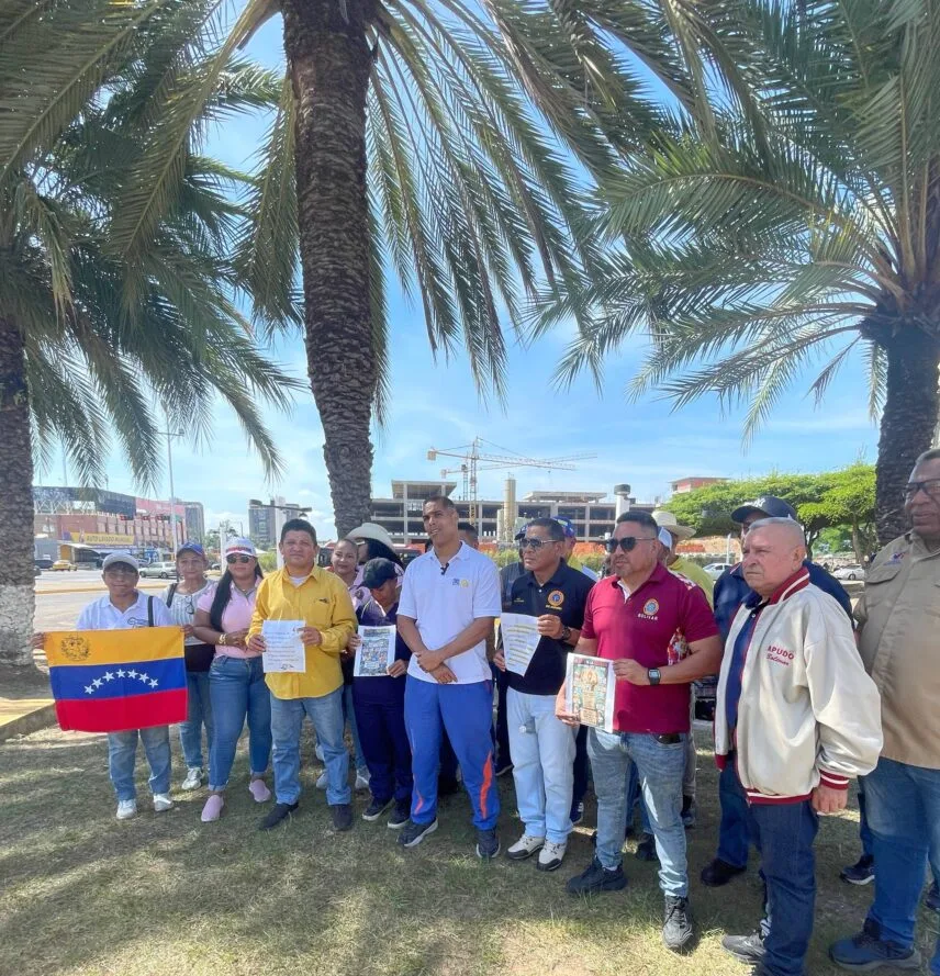 Trabajadores del sector educación en Guayana rechazan posición ministerial