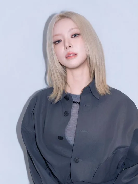 AOA 탈퇴 초아 맞아? 얼굴 자랑 어떻게 참았나..'성형성 일축' 인형 미모