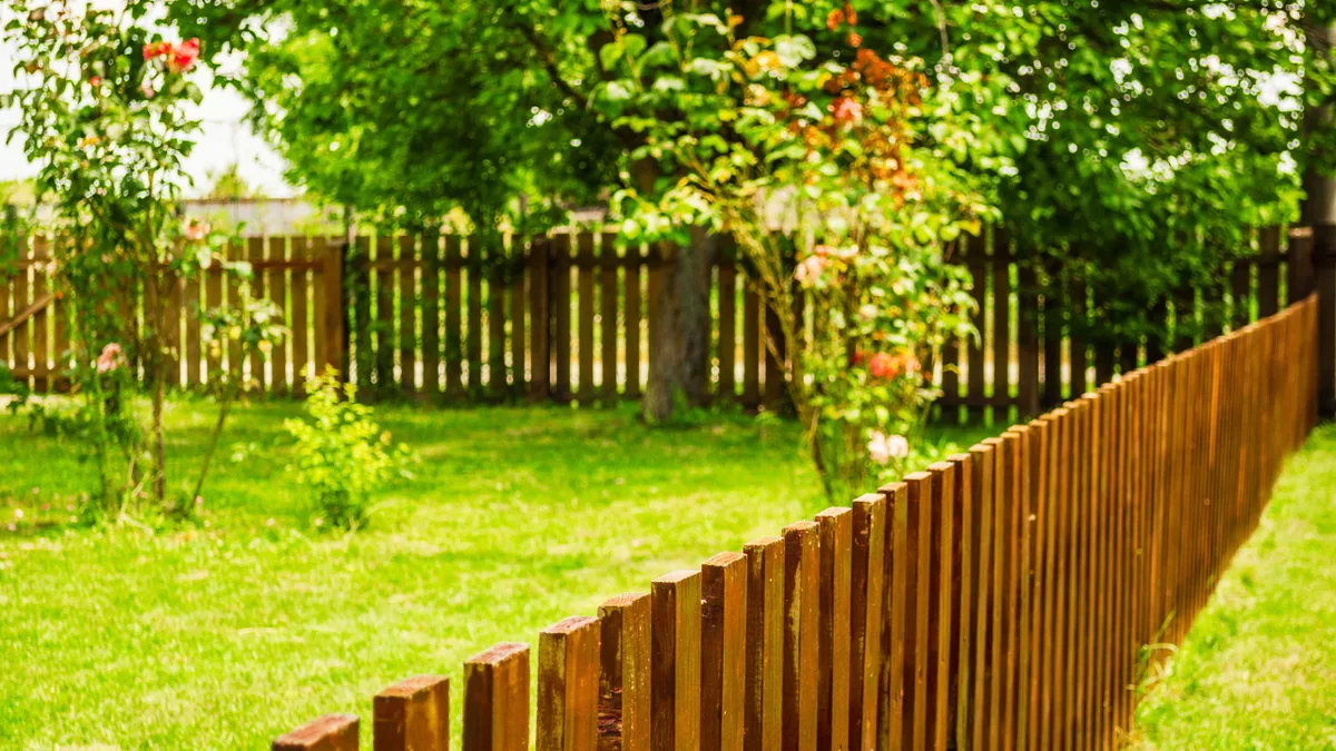 Arkansas family wins $12,000 after neighbours removed old fence and trees