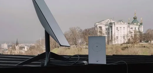 Ukrainekrieg: Nach Anschlag in Polen auch Brand an Starlink-Antennen in Bulgarien
