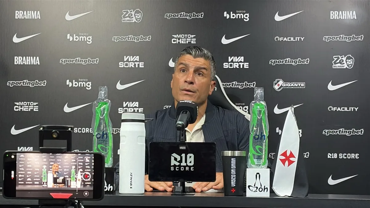 Pedro Emanuel analisa vitória na Copa do Brasil: "Esse é o espírito que eu quero para o Vasco"