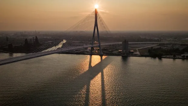 Gordie Howe bridge saw more than 41K crossings into Canada in first 5 days: StatCan