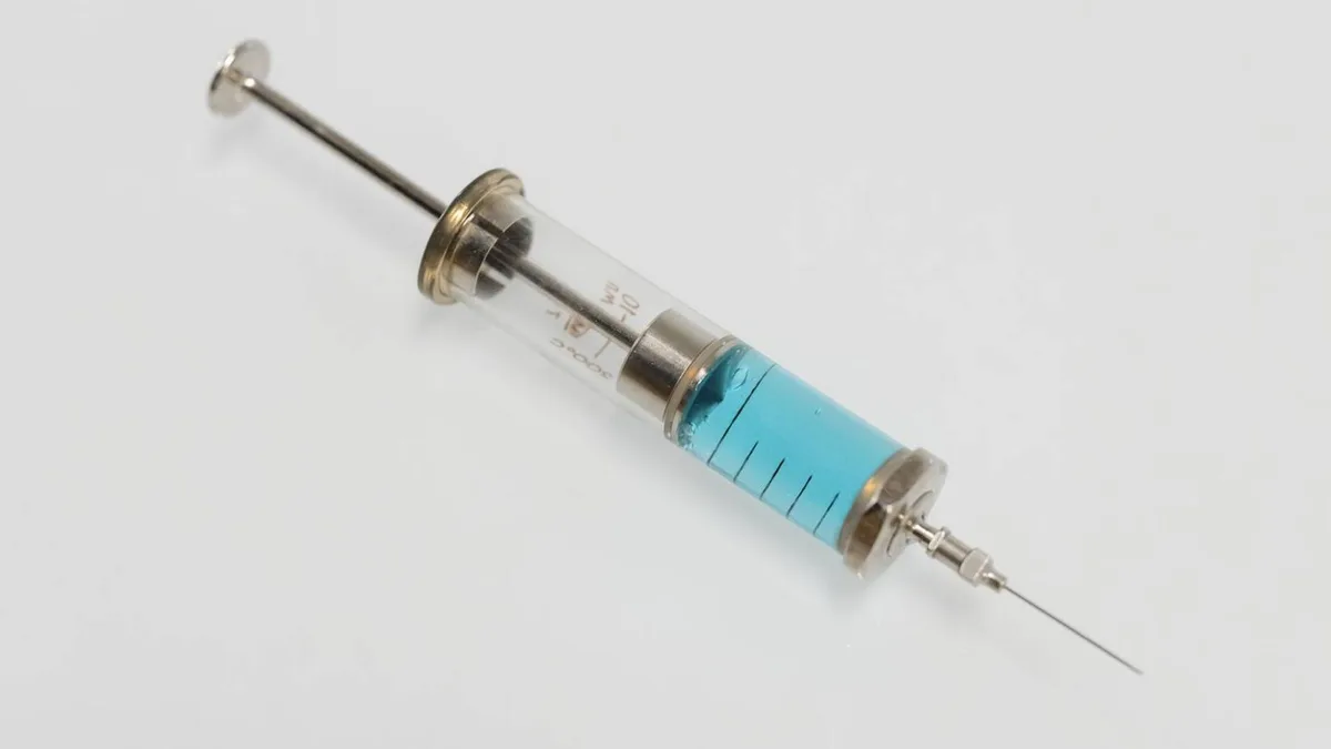 La inyección que rejuvenece la sangre y revierte el envejecimiento se probará en humanos