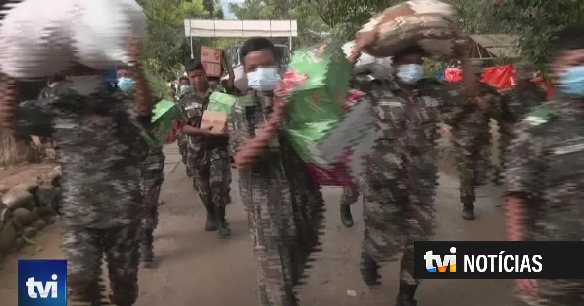 Mau tempo atrapalha, mas equipas de resgate continuam buscas por desaparecidos no Nepal