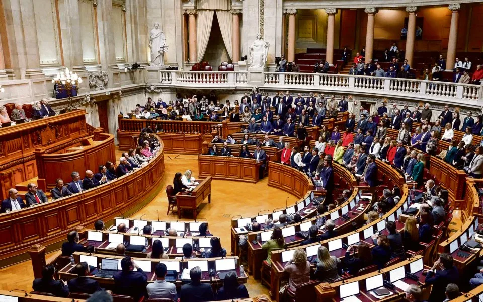 Livre acusa Chega de criar “folclore” e desrespeitar “tempo do parlamento” com censura