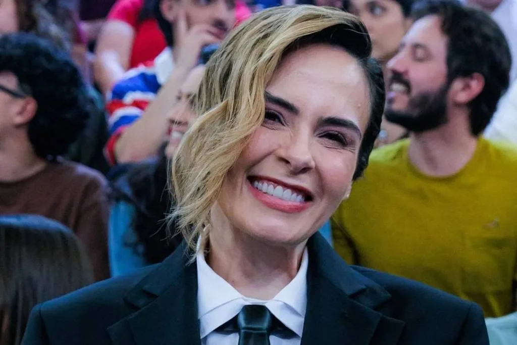 Ana Paula Renault explica por que não assistiu ao BBB 26 após sair campeã: 'Reviver me faz mal'