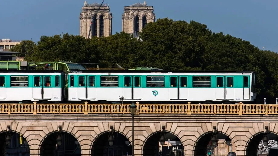 Visite du pape à Paris : l'offre de transport renforcée de 10%, plusieurs dizaines de stations de métro fermées