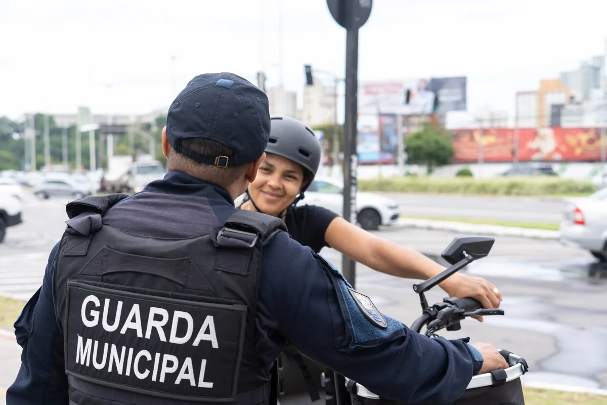 ES vai fiscalizar scooters sem placa e bikes elétricas turbinadas