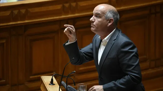 PCP diz que "não vale nada" compromisso do Governo de não reformar SS
