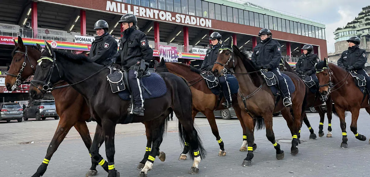 Beschlossene Sache – Hamburger Polizei löst ihre Reiterstaffel auf