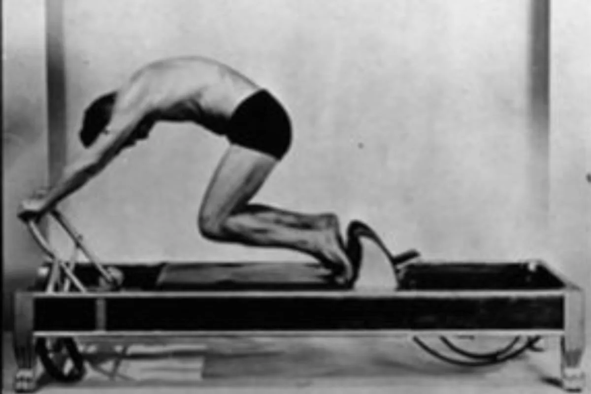 Joseph Pilates, creador del método de entrenamiento: “Somos arquitectos de nuestra vida; la felicidad está subordinada al bienestar físico por encima del nivel social o económico”
