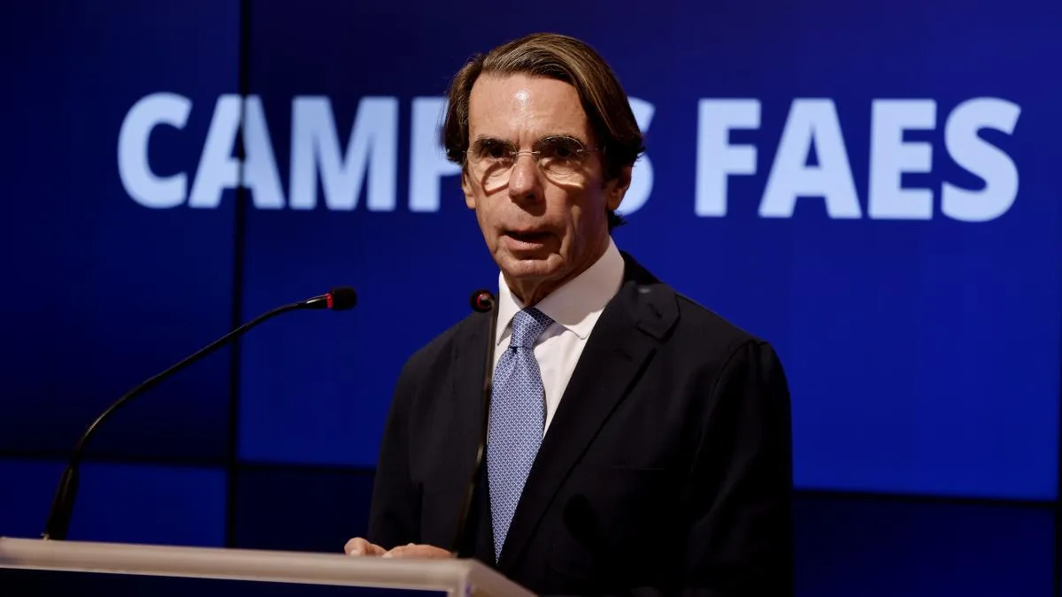 Aznar augura un Parlament “copado por la versión más xenófoba del independentismo”