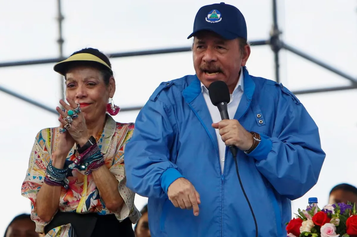 Daniel Ortega aseguró que el ejército a sus órdenes "ni se vende ni se rinde, jamás"
