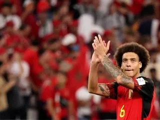OGC Nice. Axel Witsel annonce sa retraite internationale avec la Belgique