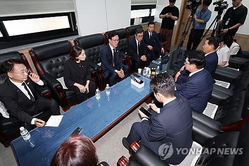 김민석, 전남광주의회에 협치 주문…의회 "돌파구 찾겠다" 화답(종합)