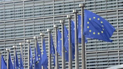 L'Union européenne lève ses sanctions à l'encontre de deux oligarques russes, dont un à la demande de la France