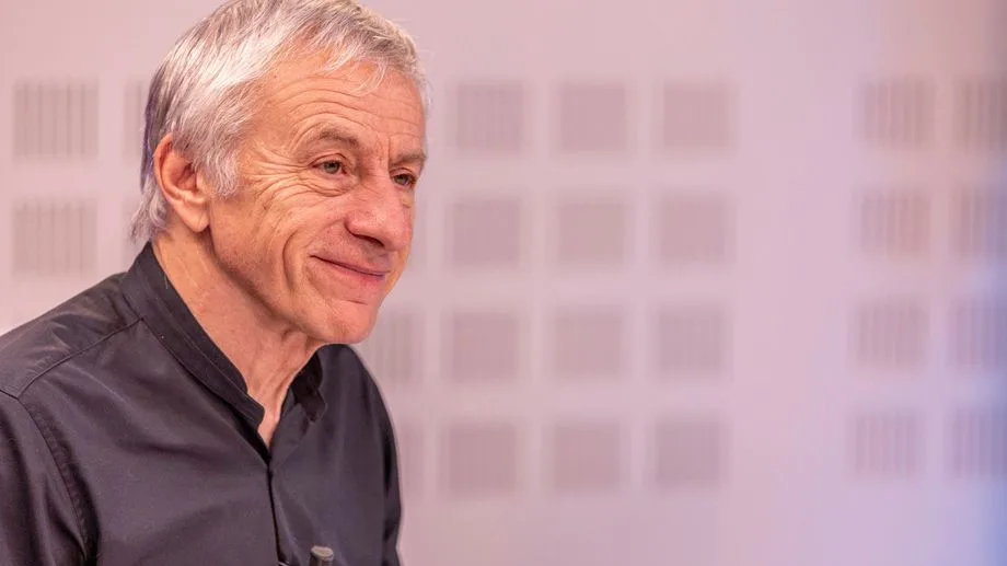 Le médecin et écrivain Jean-Christophe Rufin violemment agressé près de son domicile à Bourges