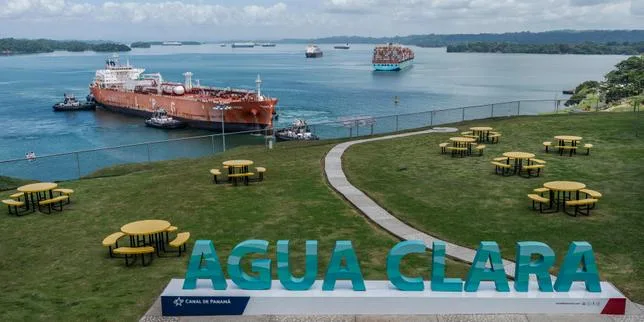 Dans le canal de Panama, El Niño impose une baisse du trafic maritime et l’envolée des prix de passage