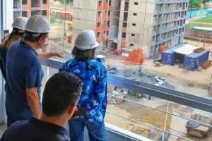 Inspeccionan las nuevas torres habitacionales que se entregarán entre octubre y noviembre