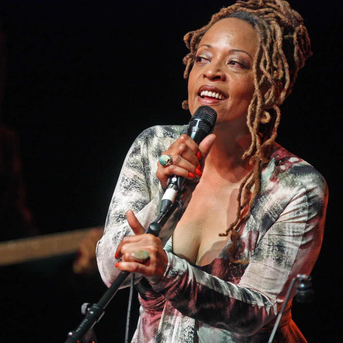 Cassandra Wilson, Star Jazz Singer, Dies at 70