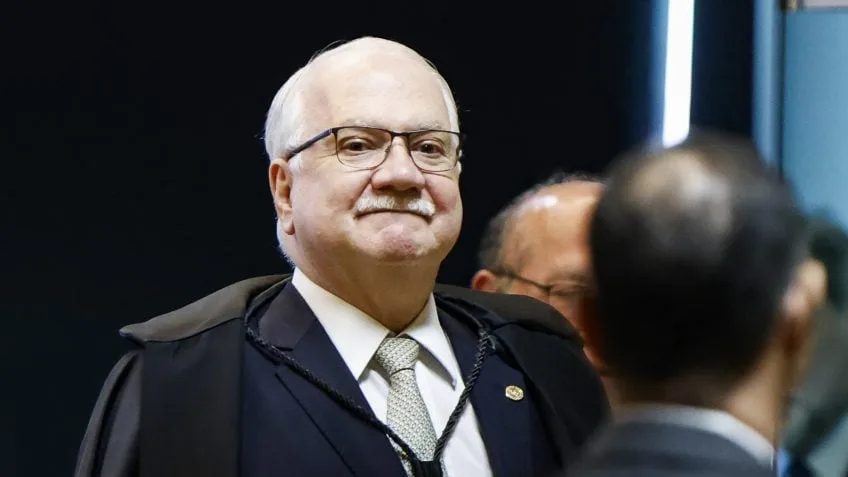 Fachin e Andrei se reúnem para discutir entrave da PF com Mendonça