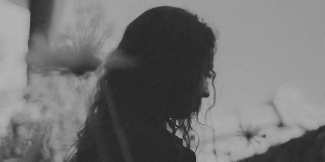 « Pourquoi moi ? Le ciel m’est tombé sur la tête » : Lou, 29 ans, diagnostiquée bipolaire