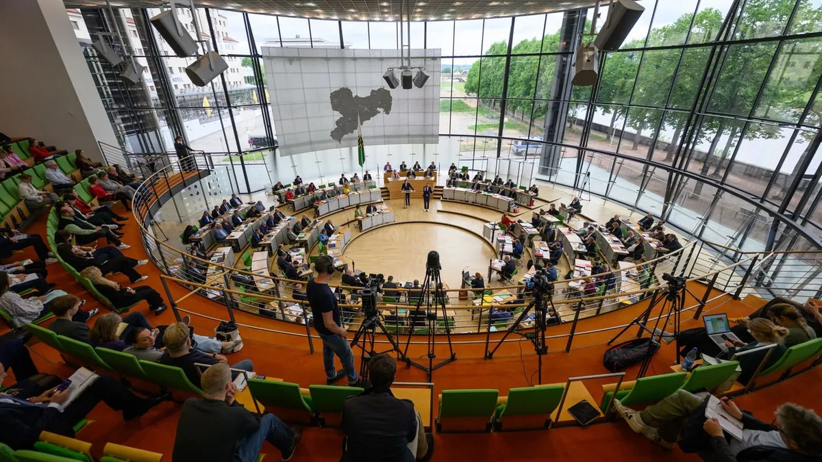 Haushalt: Sachsens Koalition sucht Unterstützer für Haushaltsbeschluss