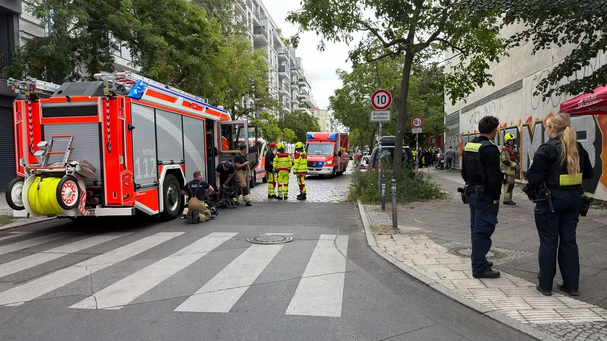 Feuerwehreinsatz: Ein Mensch stirbt bei Feuer in Pflegeeinrichtung in Berlin