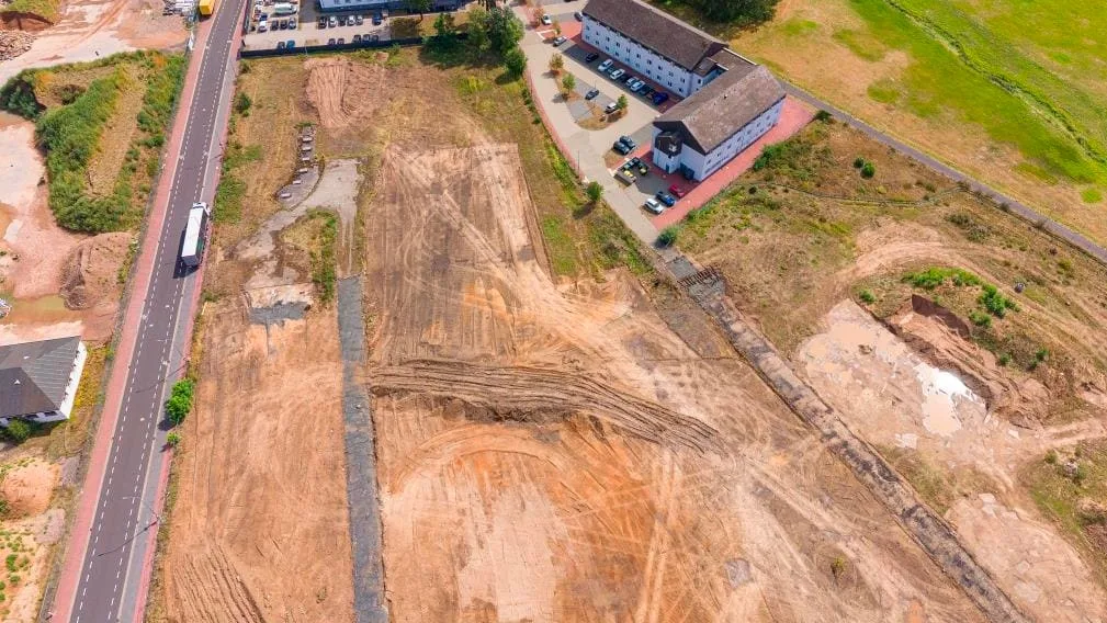 In nur einer neuen Fabrik - 40.000 Brötchen pro Stunde und 300 neue Jobs