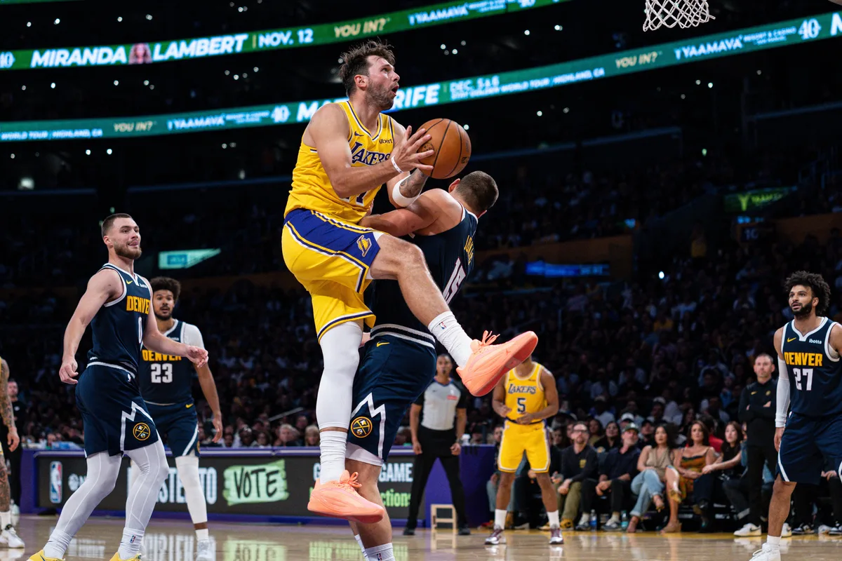 Los Lakers, en el rincón de pensar