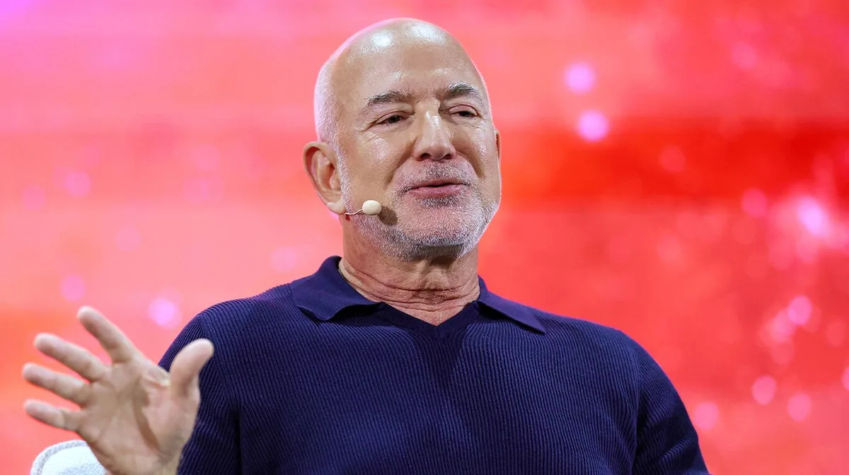 Jeff Bezos, fundador de Amazon: “Sabía que si fracasaba no me arrepentiría, pero podía arrepentirme de no haberlo intentado”