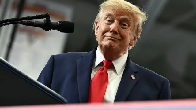 Trump anuncia exploração de petróleo e gás na Gronelândia