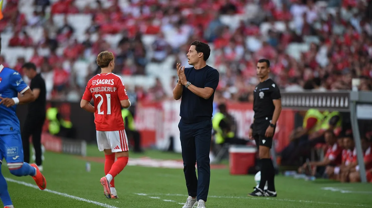 Luís Pinto sai do Estádio da Luz com «bons indicadores para o futuro»