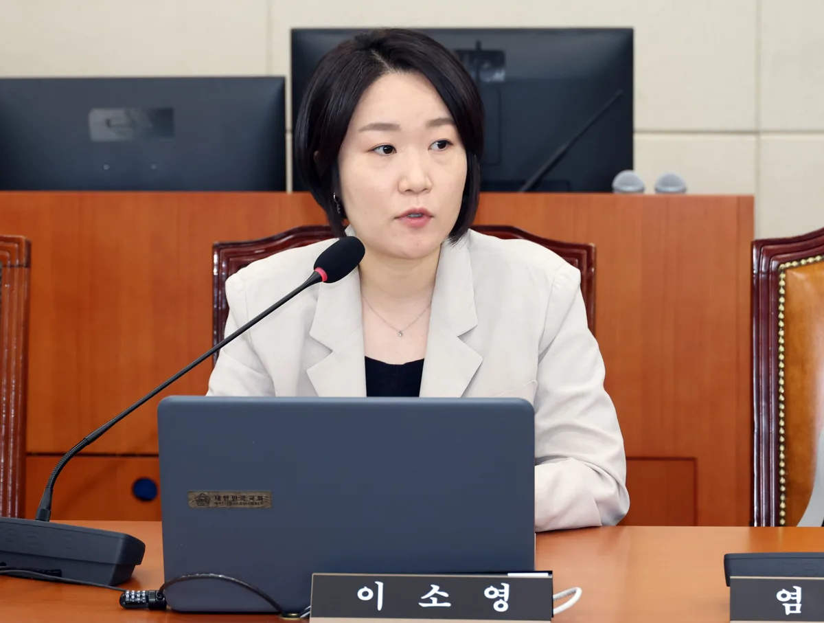 중기장관에 ‘기후·환경통’ 41세 이소영... 기후부 “한숨 돌렸다”